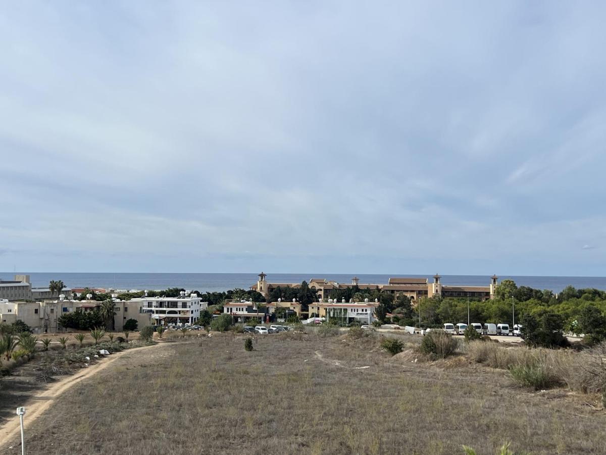Royal-Seacrest Paphos-Center Vip Apartment Exterior photo